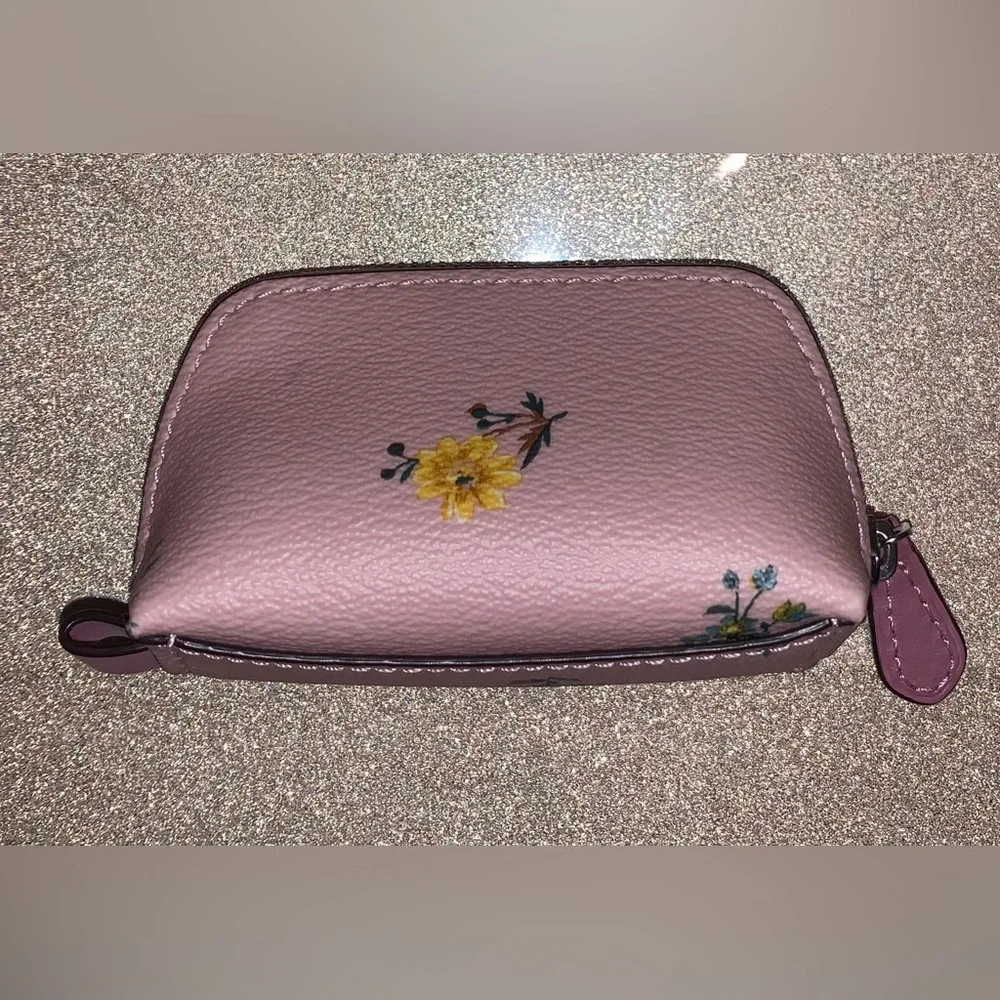 Coach Lipstick 💄 Holder (Pink with Floral Print) - Picture 3 of 15